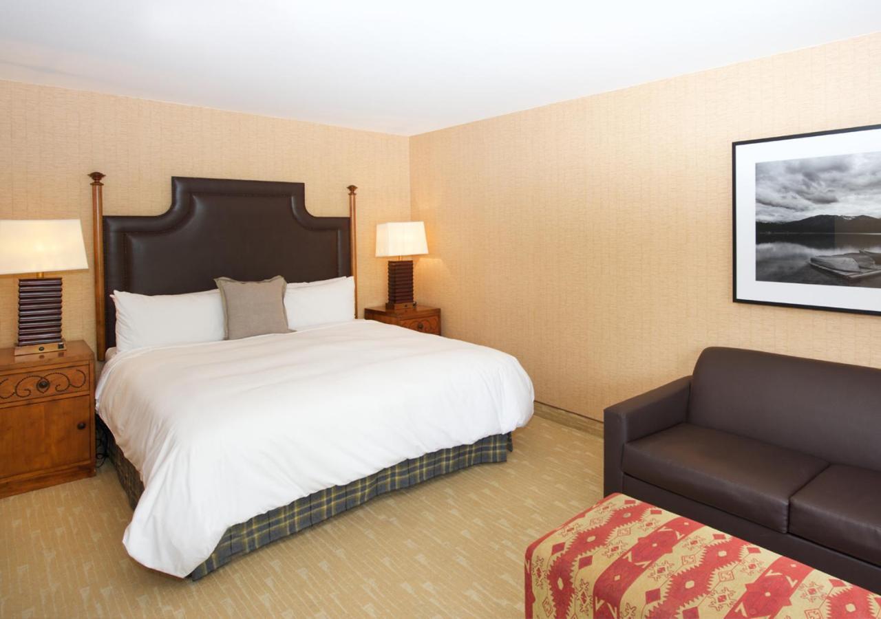 Lakeside King Room with Sofa Bed,941407897:JPEG